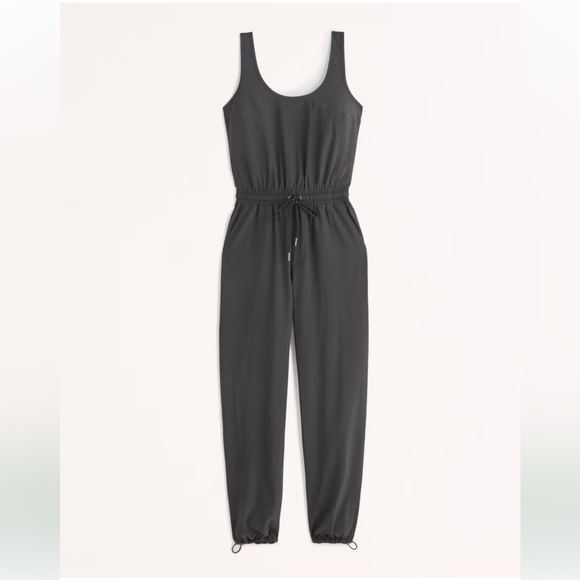 Abercrombie traveler jumpsuit - Picture 1 of 6